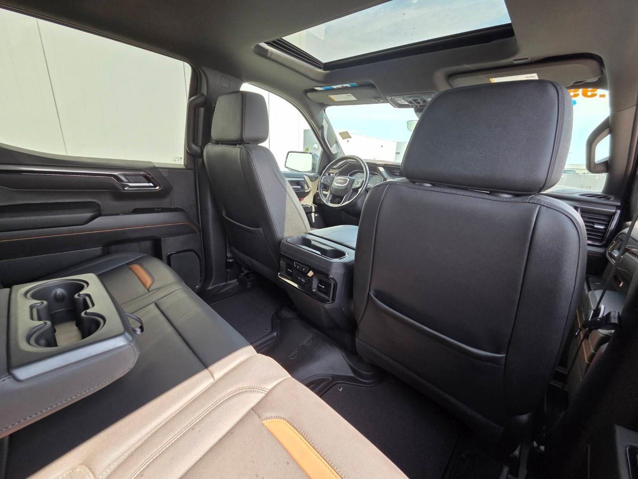 2025 GMC Sierra 1500 Crew Cab Standard Box 4-Wheel Drive AT4 Photo