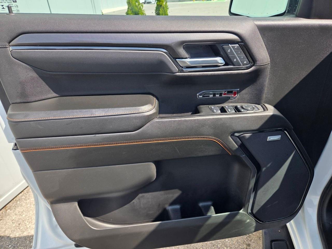 2025 GMC Sierra 1500 Crew Cab Standard Box 4-Wheel Drive AT4 Photo