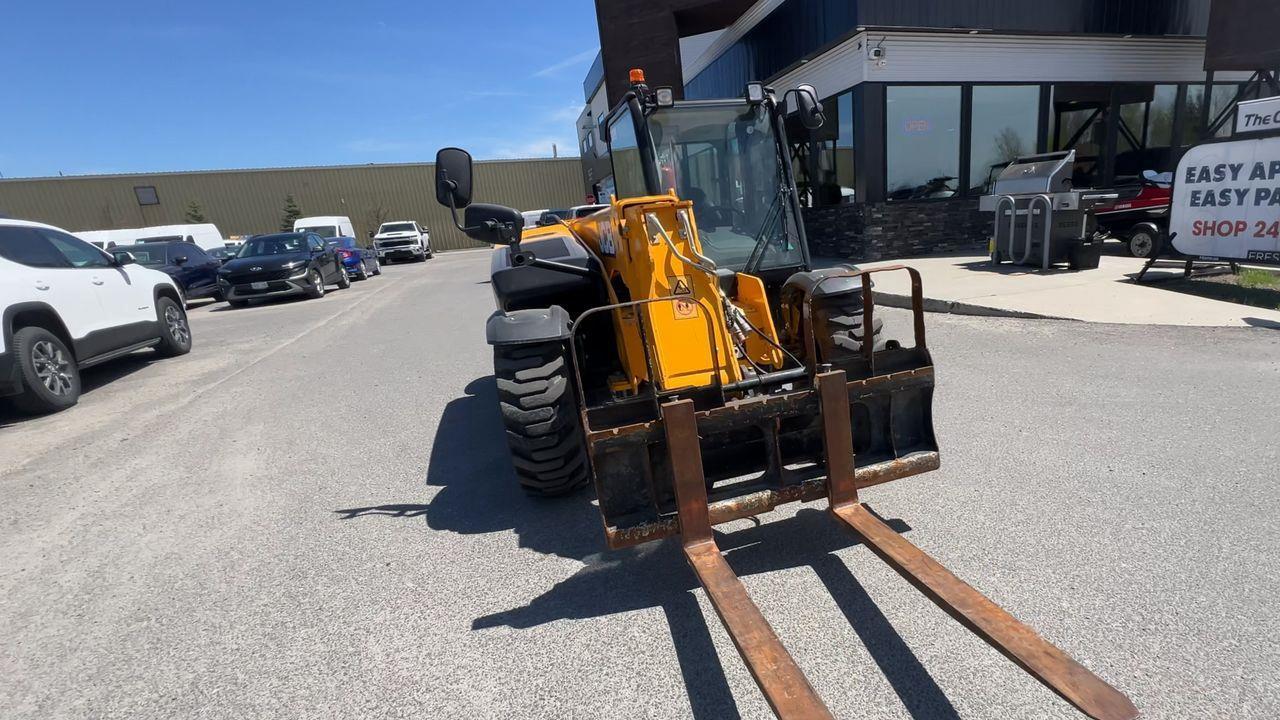 2023 JCB 505-20 TC TELEHANDLER, LIFT CAPACITY OF 5,500 LBS (2,500 KG)!! Photo