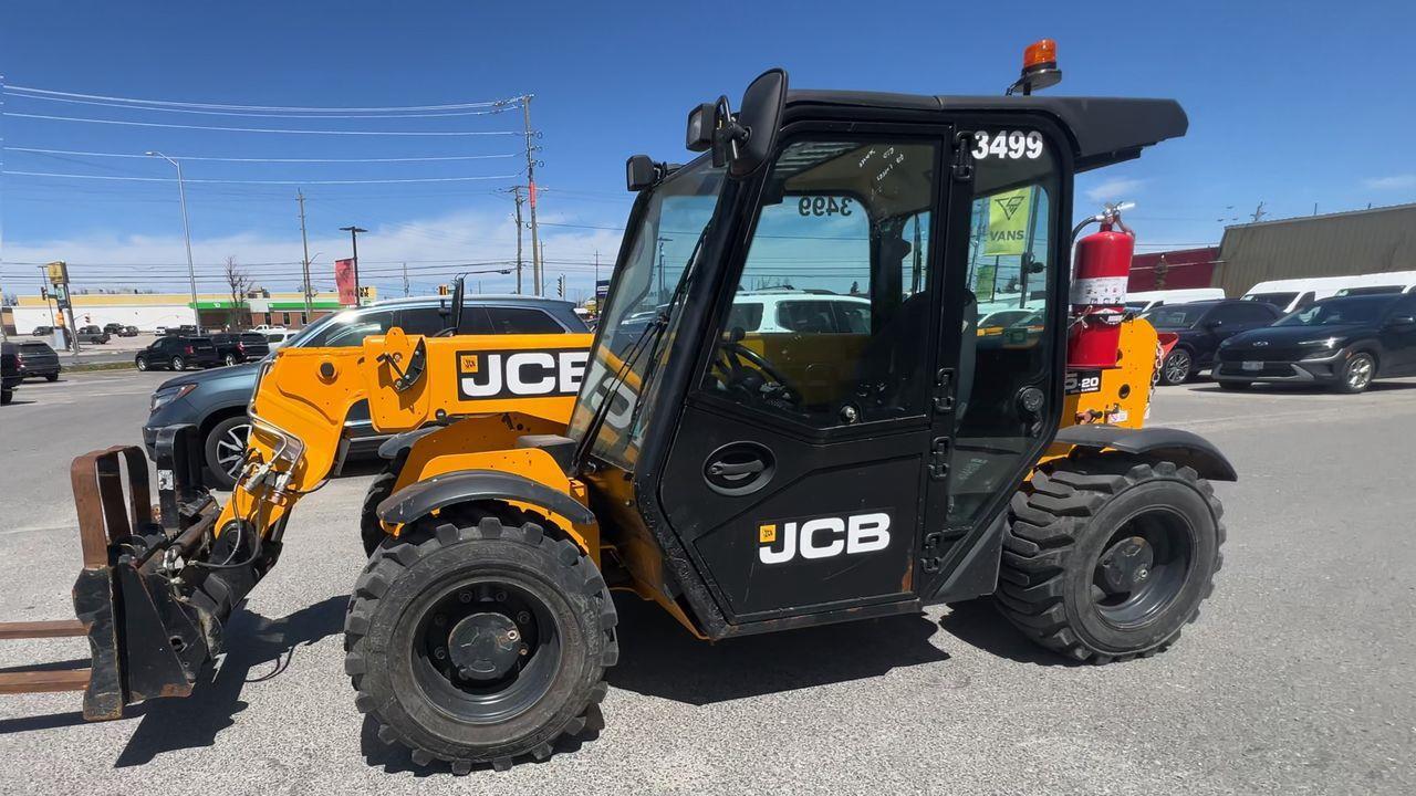 2023 JCB 505-20 TC TELEHANDLER, LIFT CAPACITY OF 5,500 LBS (2,500 KG)!! Photo