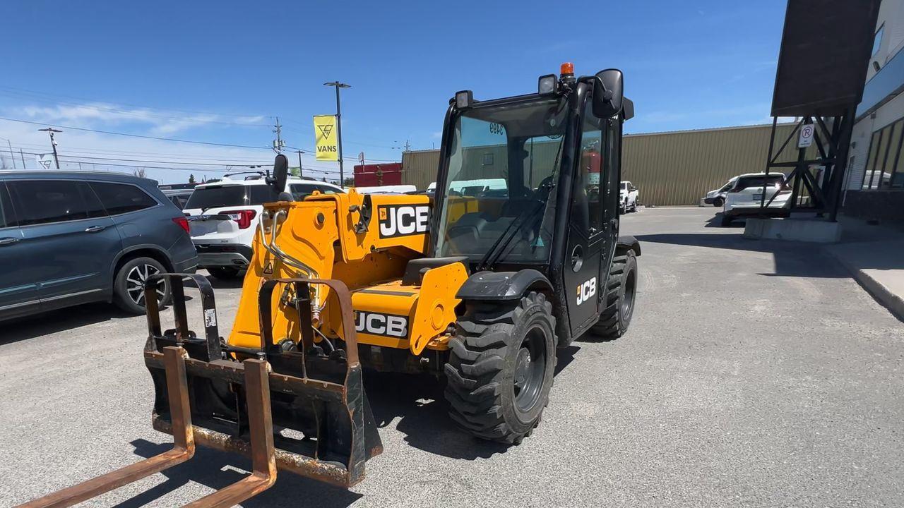 2023 JCB 505-20 TC TELEHANDLER, LIFT CAPACITY OF 5,500 LBS (2,500 KG)!! Photo