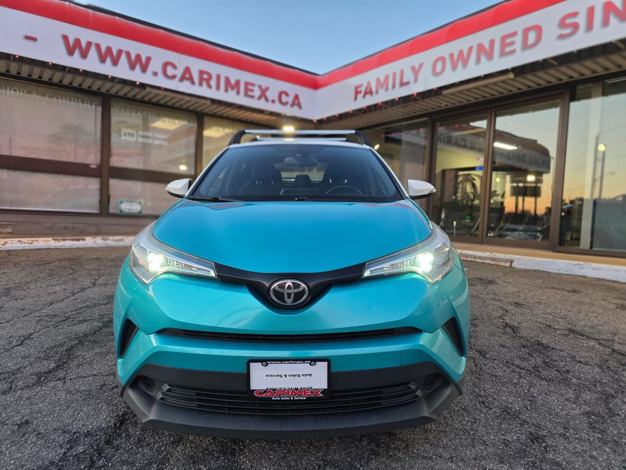 2018 Toyota C-HR XLE Accident Free | Two Tone | Backup Camera | Heated Seats Photo