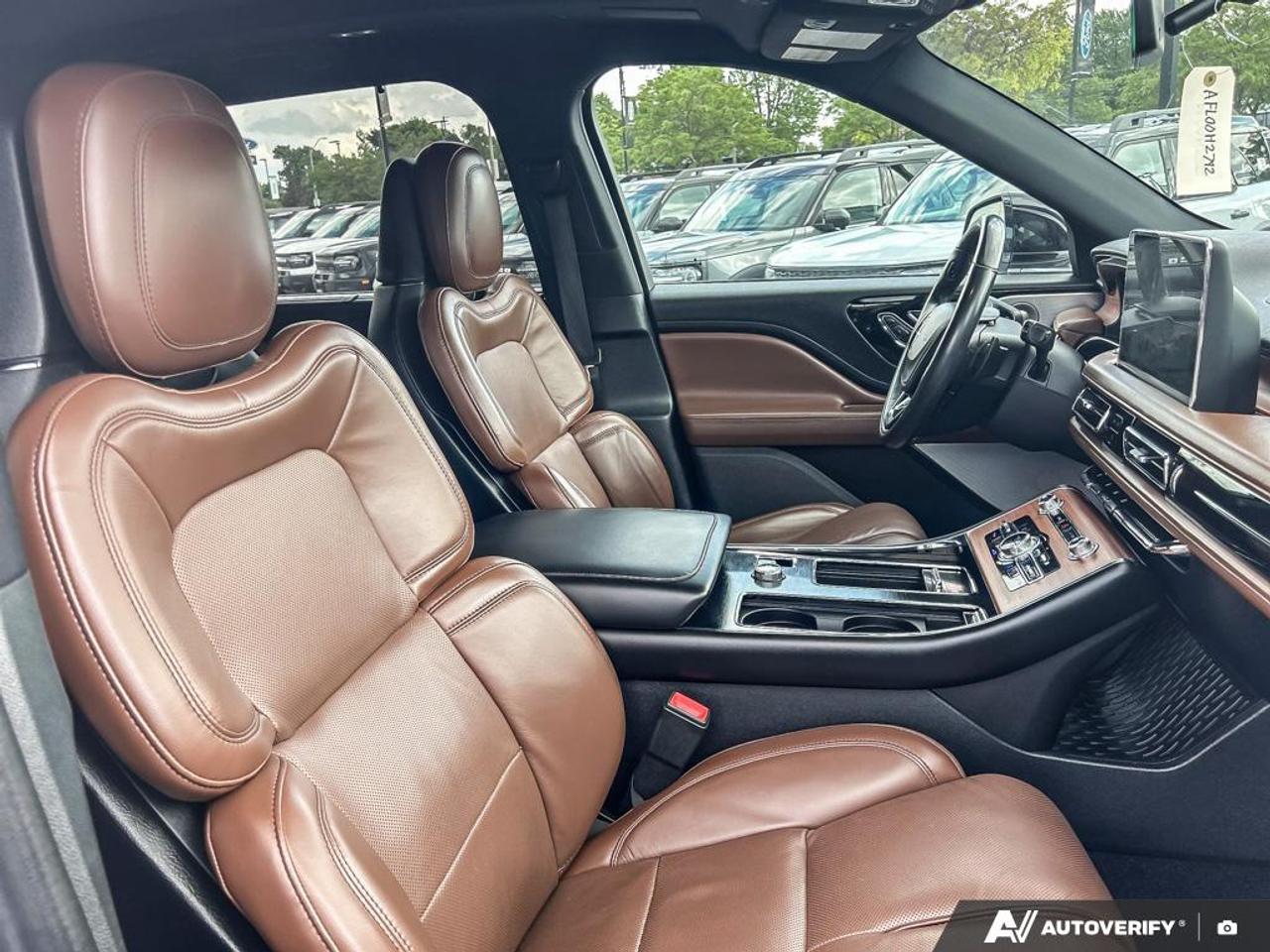 2020 Lincoln Aviator Reserve MOONROOF | ELEMENTS PKG | NO ACCIDENTS | DYNAMIC H Photo