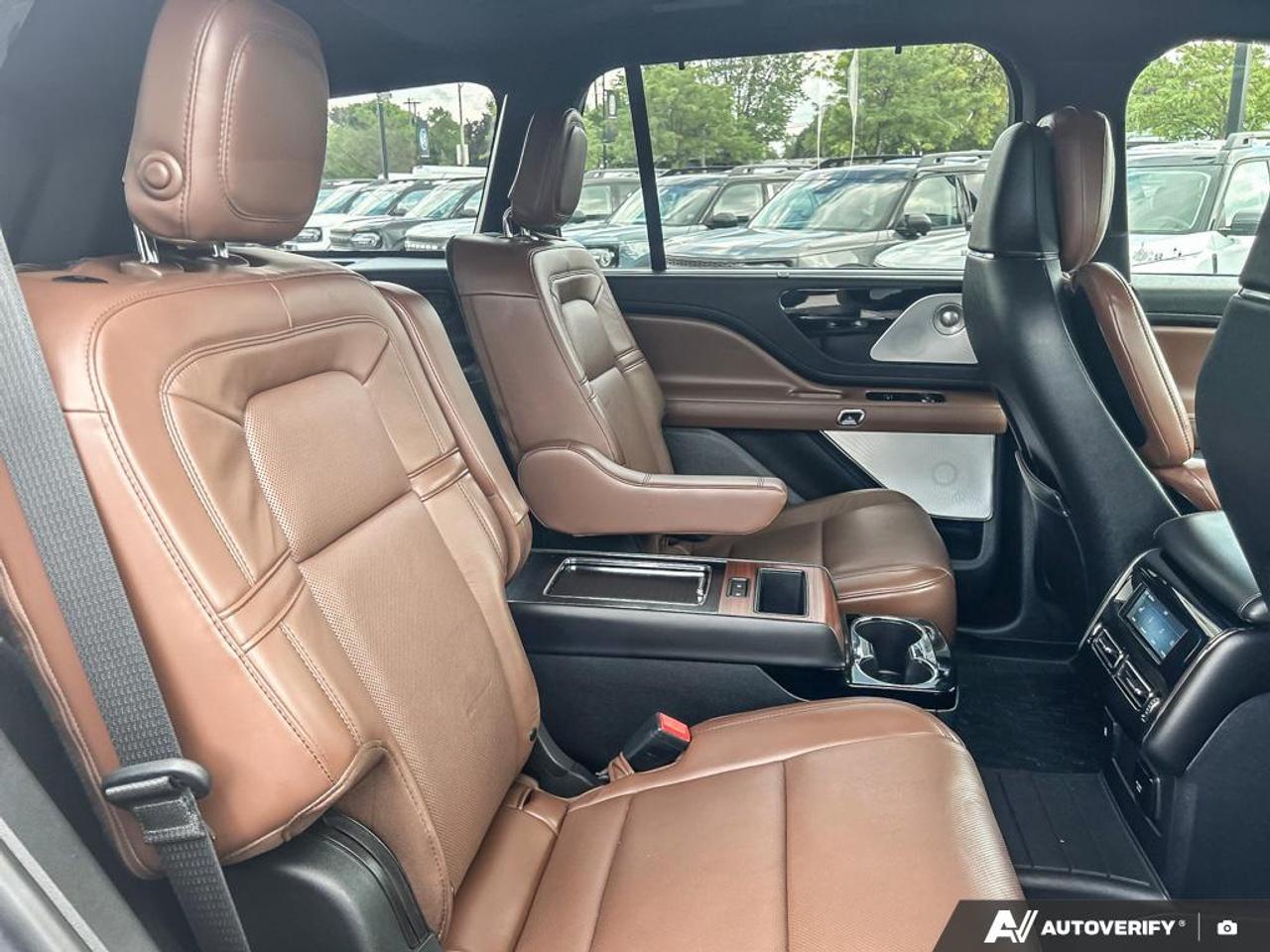 2020 Lincoln Aviator Reserve MOONROOF | ELEMENTS PKG | NO ACCIDENTS | DYNAMIC H Photo