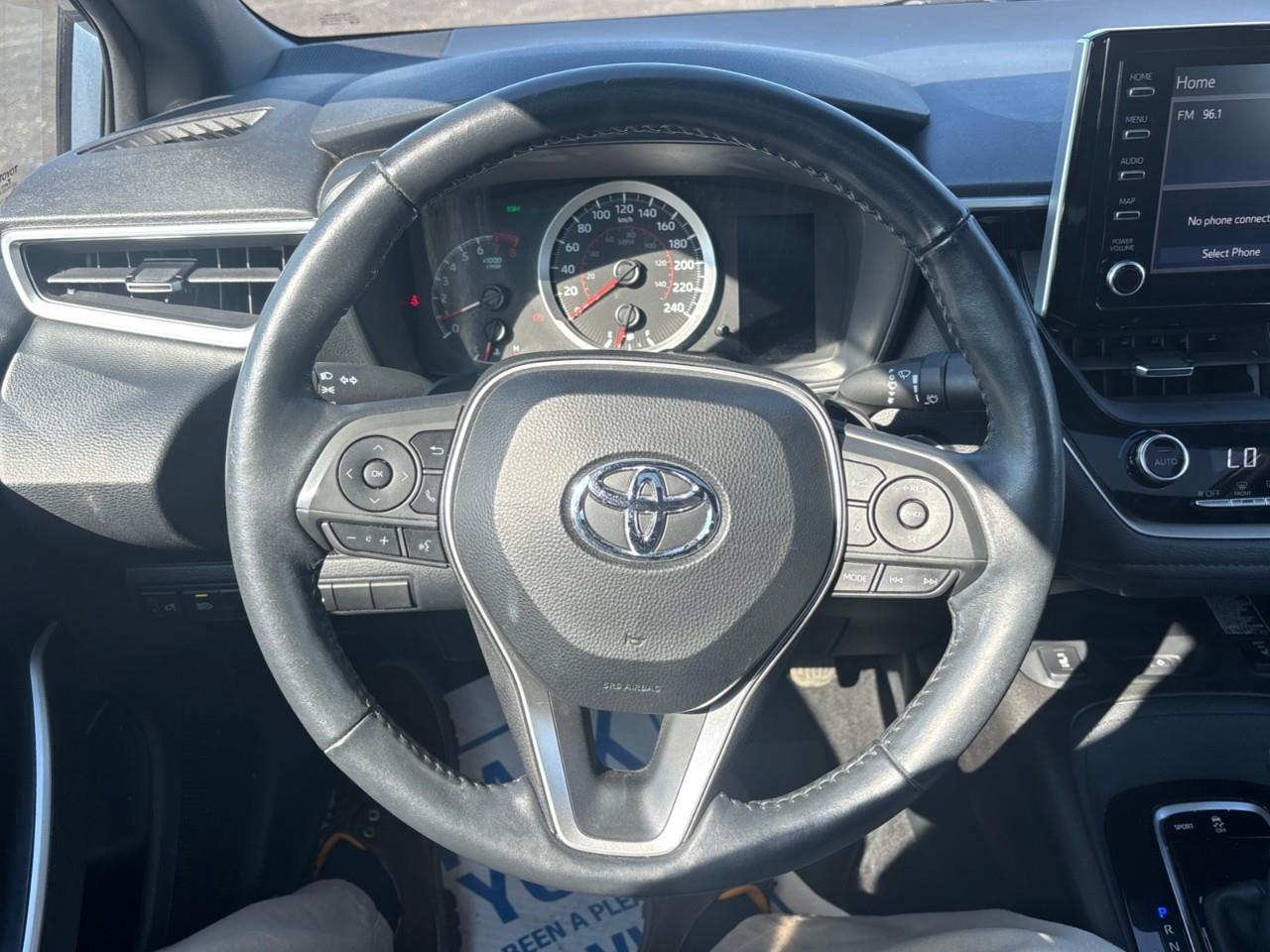 2020 Toyota Corolla SE Used Low Kilometer 5 Passenger Sedan with Heated Front Seats, Heated Steering wheel and a Sunroof Photo