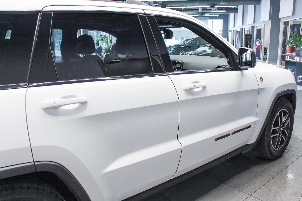 2020 Jeep Grand Cherokee Trailhawk HEATED/VENTILATED FRONT SEATS - NAVIGATION - REMOTE START Photo4