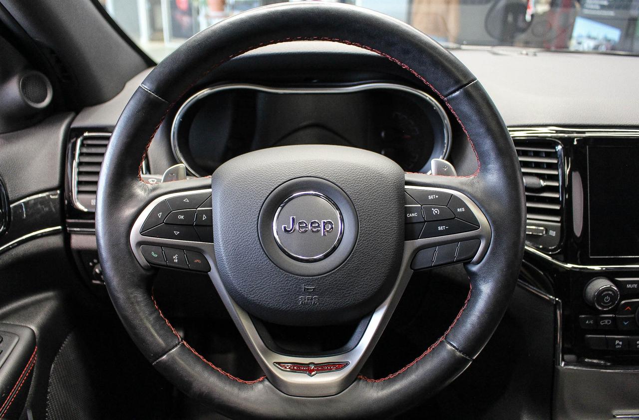 2020 Jeep Grand Cherokee Trailhawk HEATED/VENTILATED FRONT SEATS - NAVIGATION - REMOTE START Photo