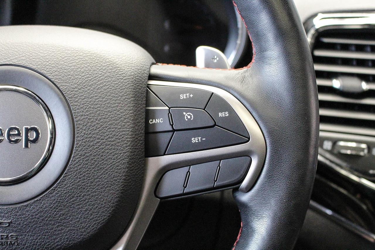 2020 Jeep Grand Cherokee Trailhawk HEATED/VENTILATED FRONT SEATS - NAVIGATION - REMOTE START Photo