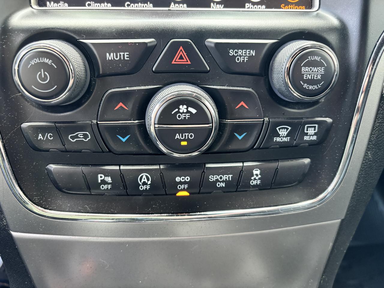 2018 Jeep Grand Cherokee Limited ** 4WD, BSM, NAV, HTD LEATH ** Photo