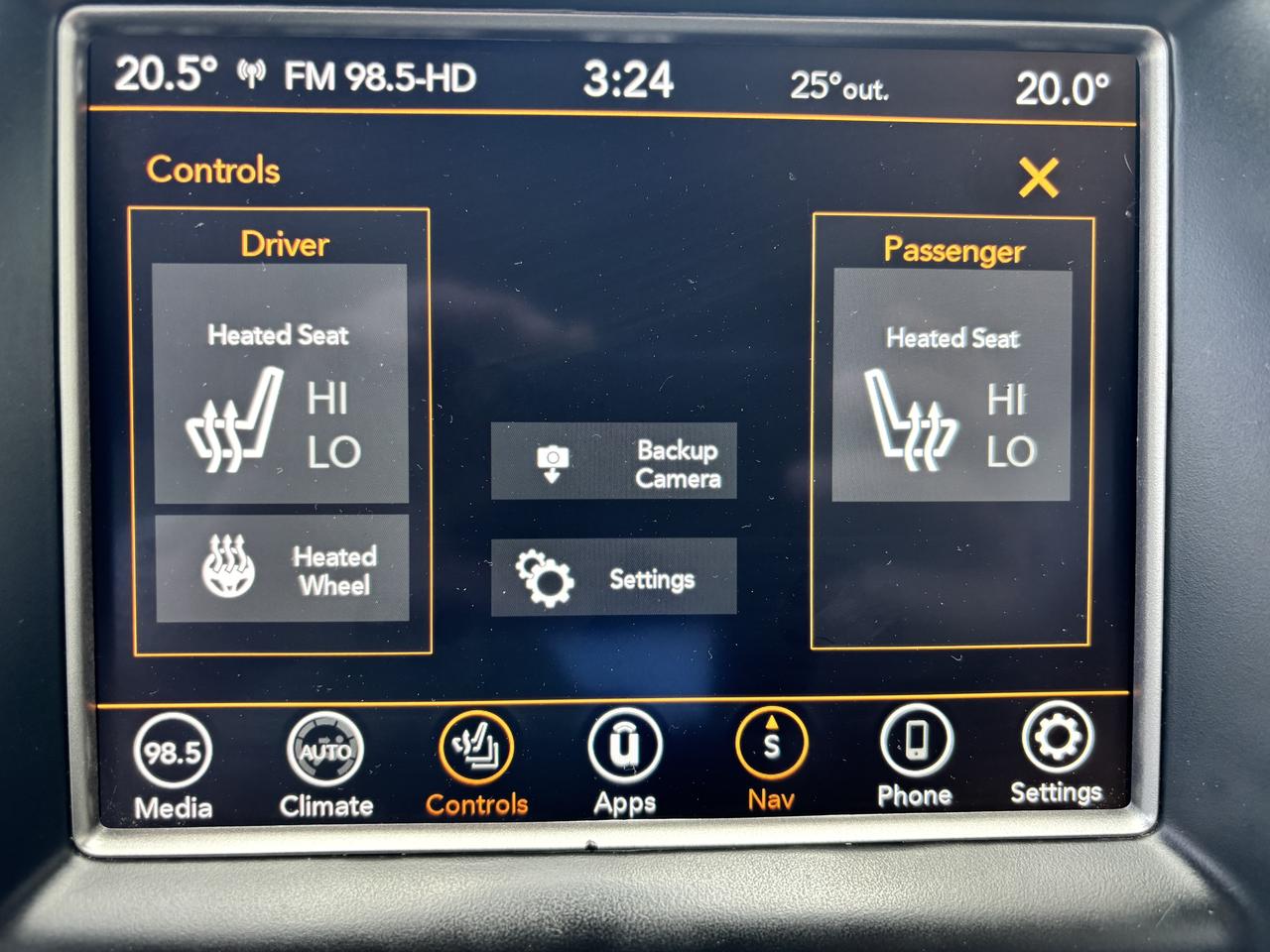 2018 Jeep Grand Cherokee Limited ** 4WD, BSM, NAV, HTD LEATH ** Photo