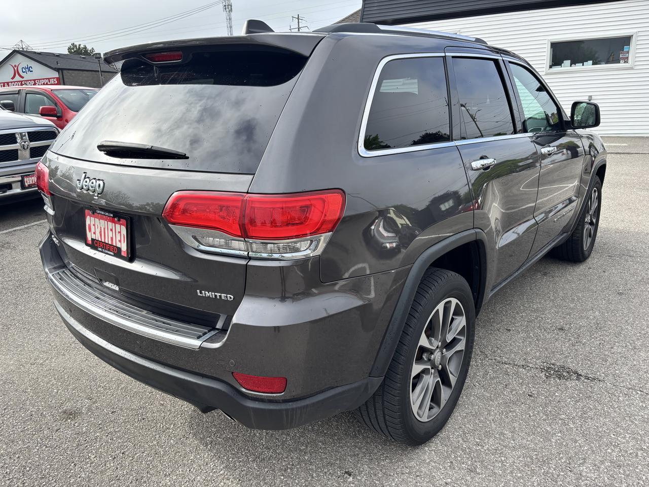 2018 Jeep Grand Cherokee Limited ** 4WD, BSM, NAV, HTD LEATH ** Photo
