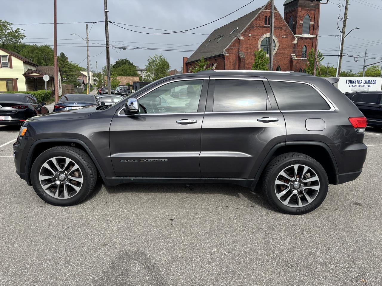 2018 Jeep Grand Cherokee Limited ** 4WD, BSM, NAV, HTD LEATH ** Photo3