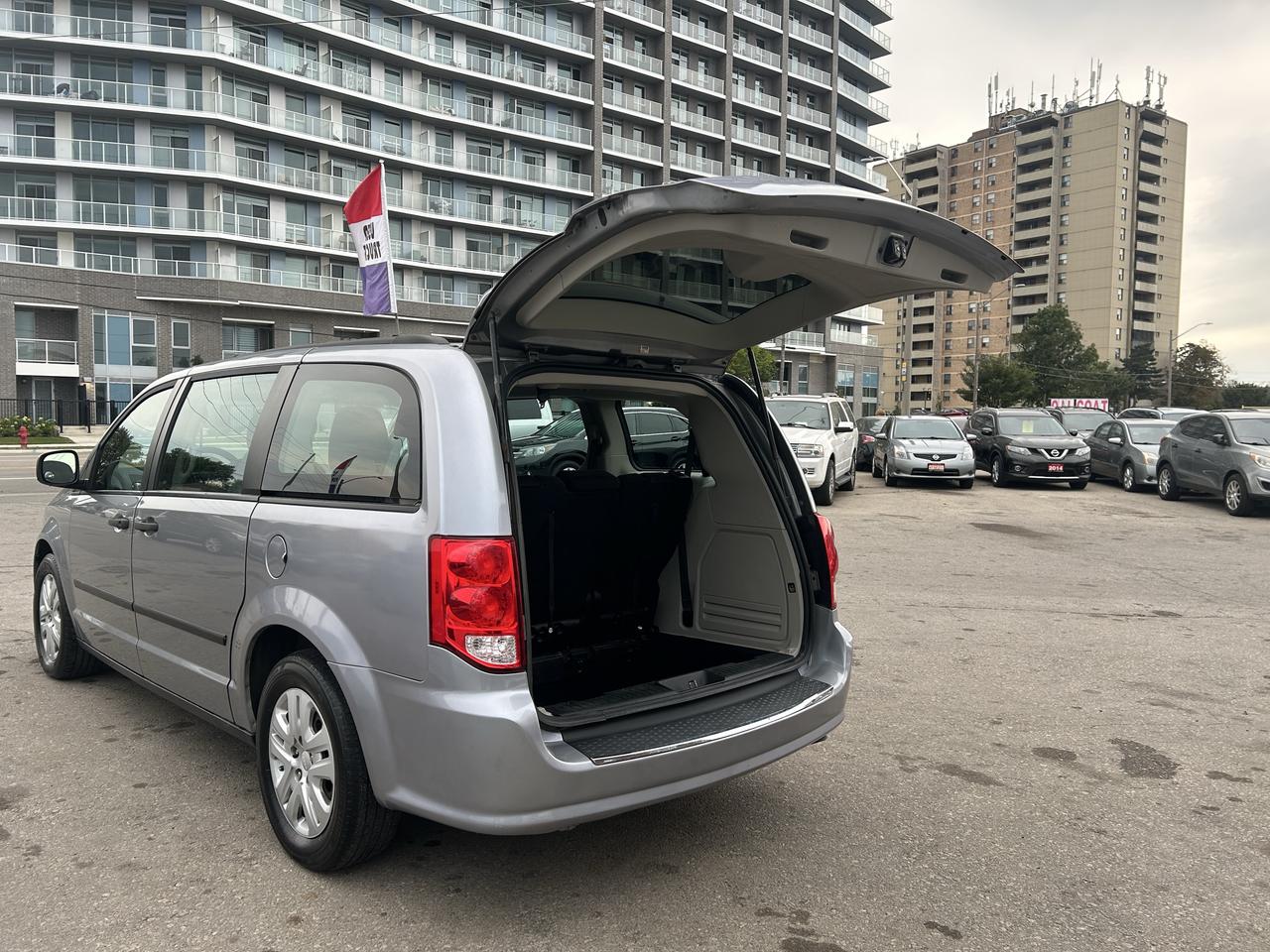 2015 Dodge Grand Caravan CANADA VALUE PACKAGE Photo