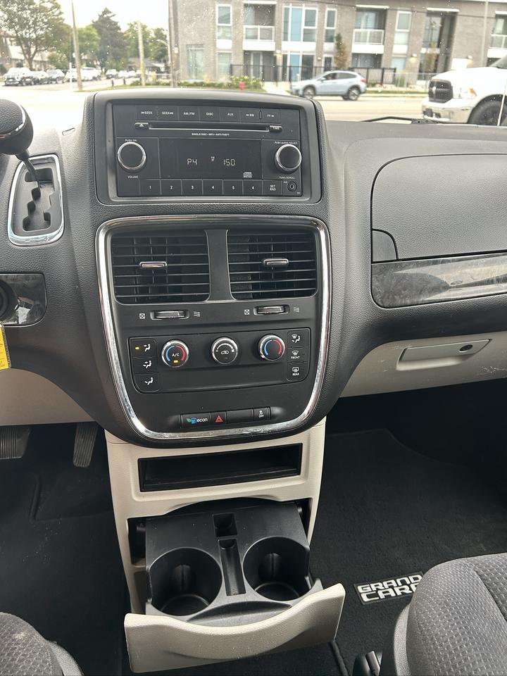 2015 Dodge Grand Caravan CANADA VALUE PACKAGE Photo