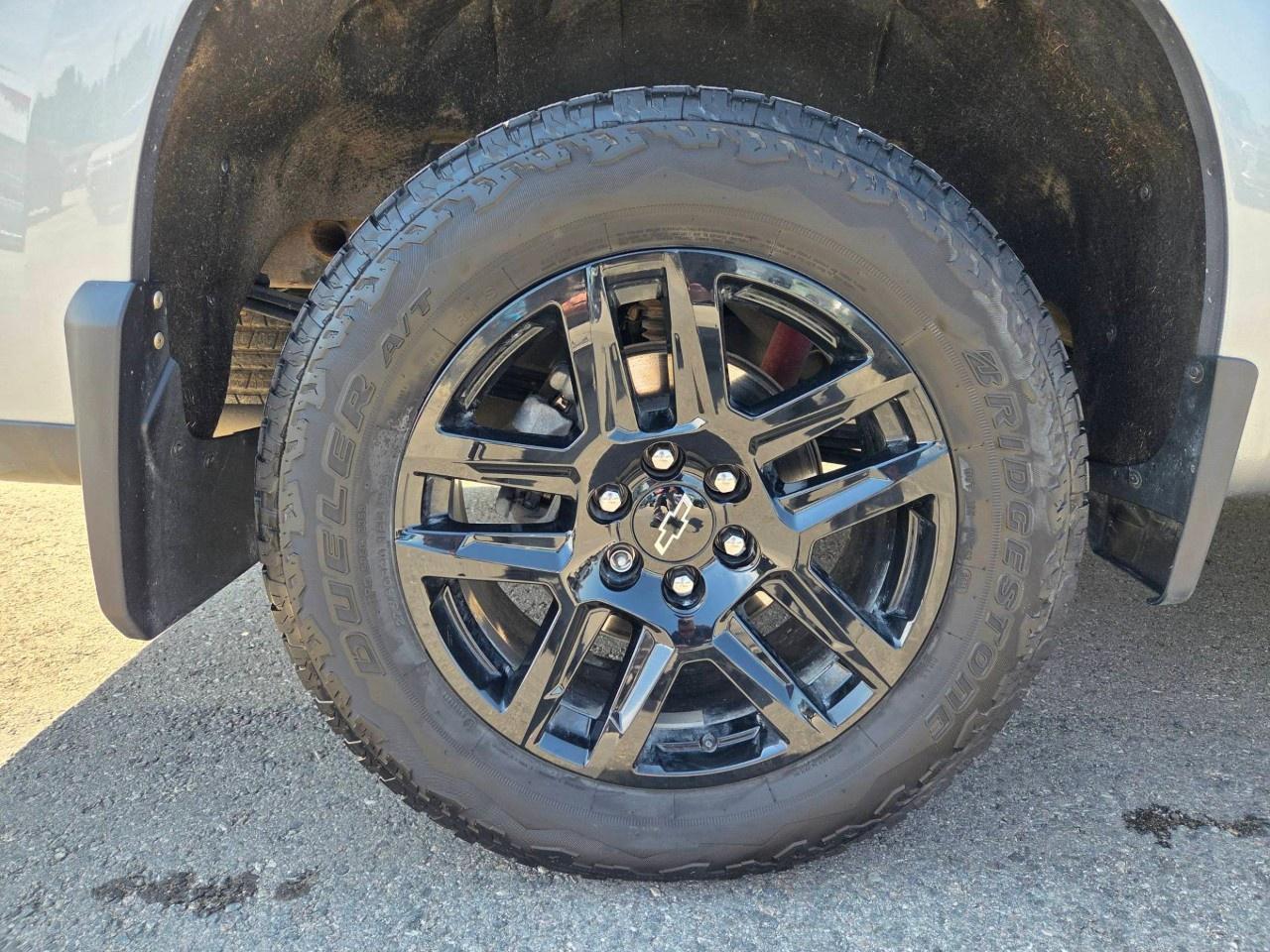 2025 Chevrolet Silverado 1500 Crew Cab Short Box 4-Wheel Drive RST Photo