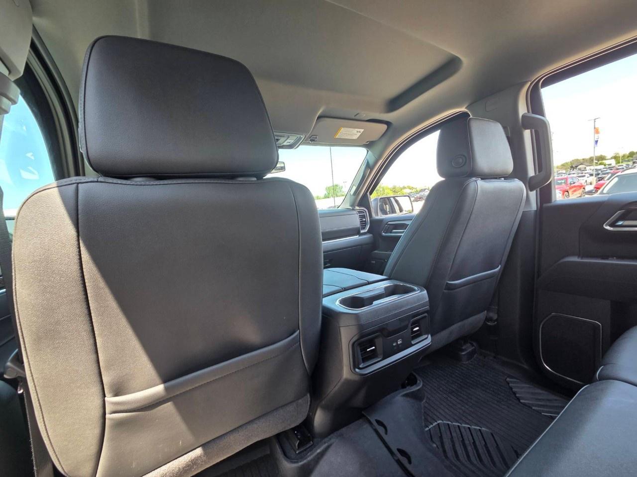 2025 Chevrolet Silverado 1500 Crew Cab Short Box 4-Wheel Drive RST Photo