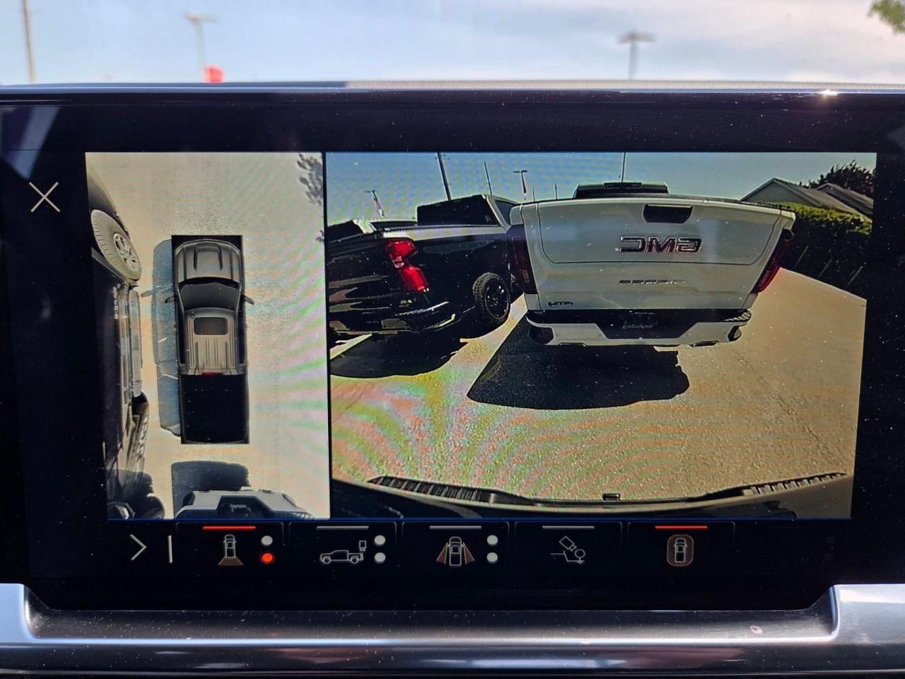 2025 Chevrolet Silverado 1500 Crew Cab Short Box 4-Wheel Drive RST Photo