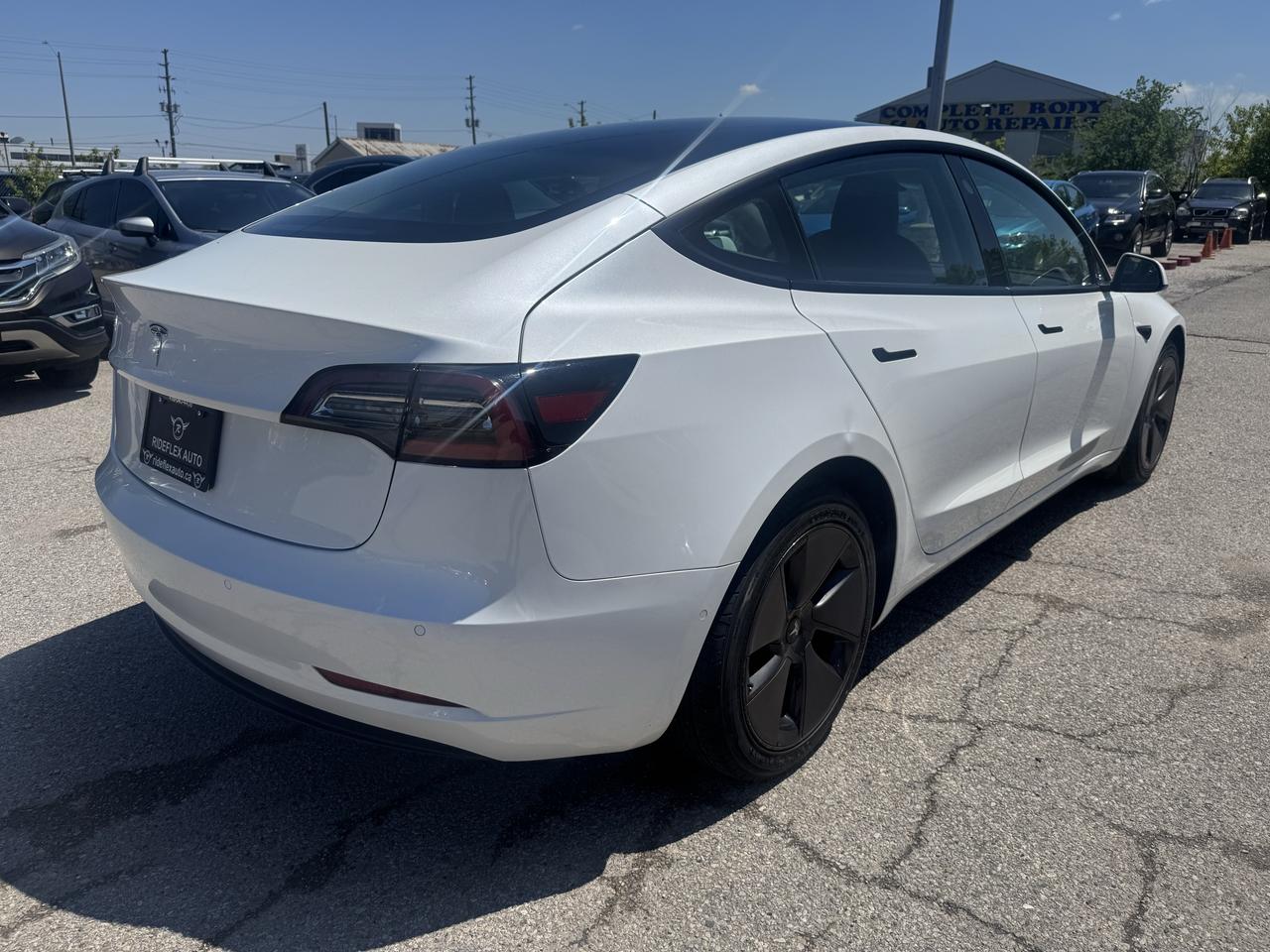 2021 Tesla Model 3 STANDARD RANGE PLUS Photo4
