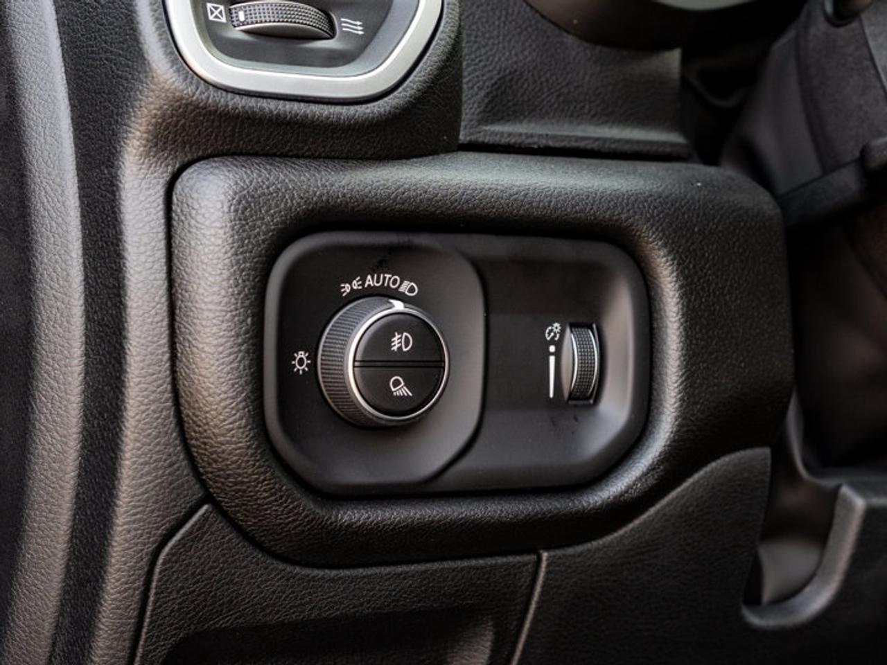 2026 RAM 1500 Express Photo