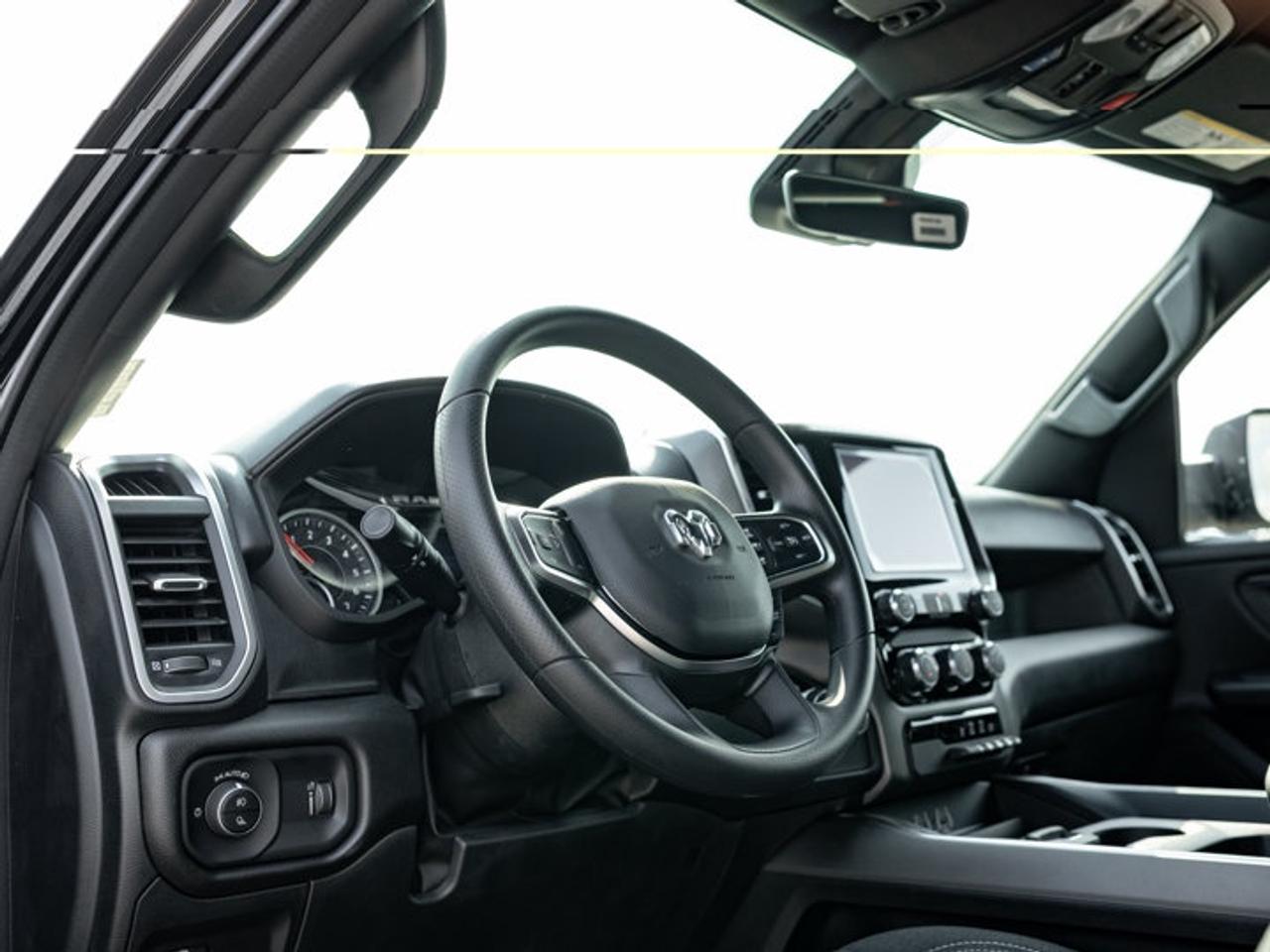 2026 RAM 1500 Express Photo