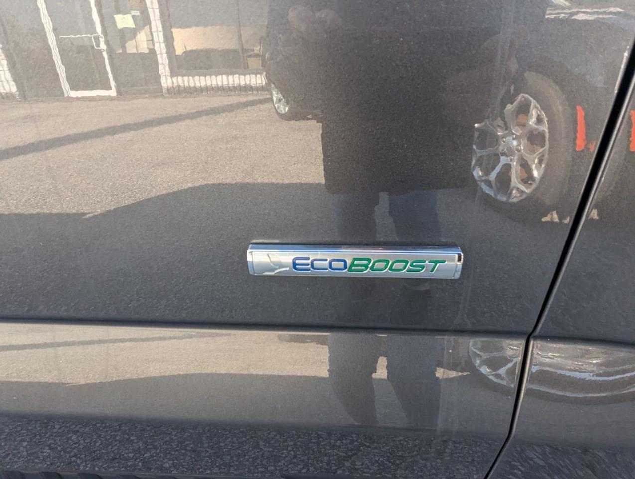 2015 Ford F-150 XLT SPORT 4X4 CREW CAB/3.5L V6 ENGINE!! Photo