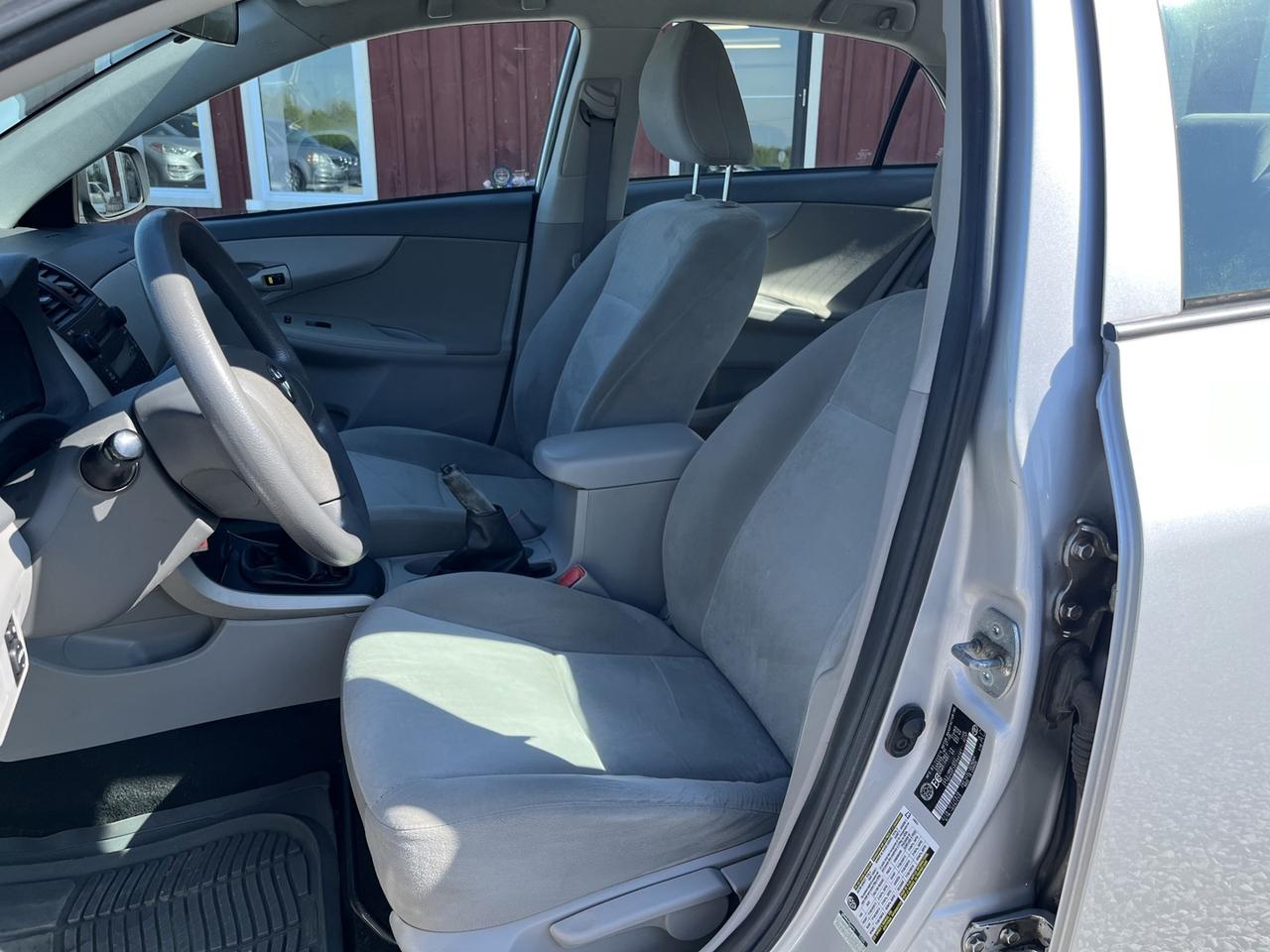 2009 Toyota Corolla Base 4-Speed AT Photo