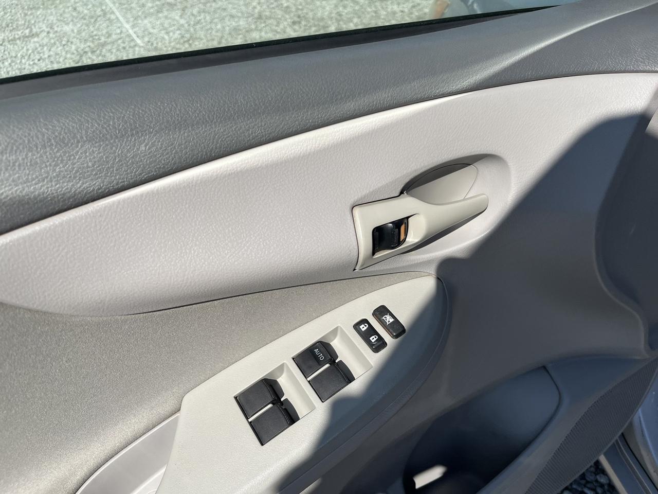 2009 Toyota Corolla Base 4-Speed AT Photo