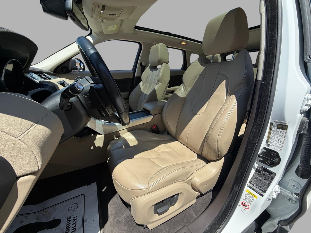 2014 Land Rover Evoque Pure Plus Photo
