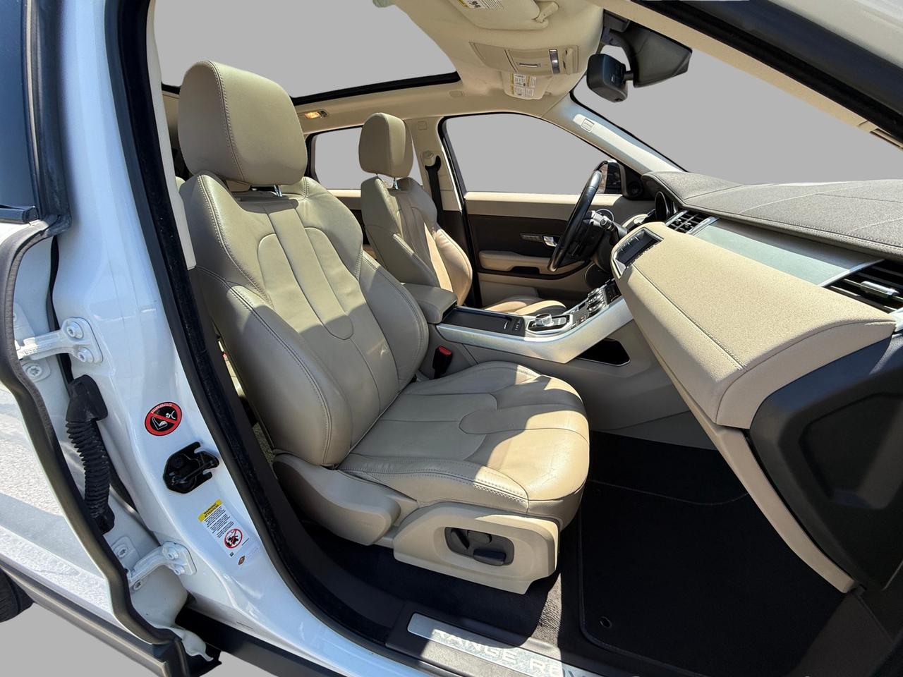 2014 Land Rover Evoque Pure Plus Photo