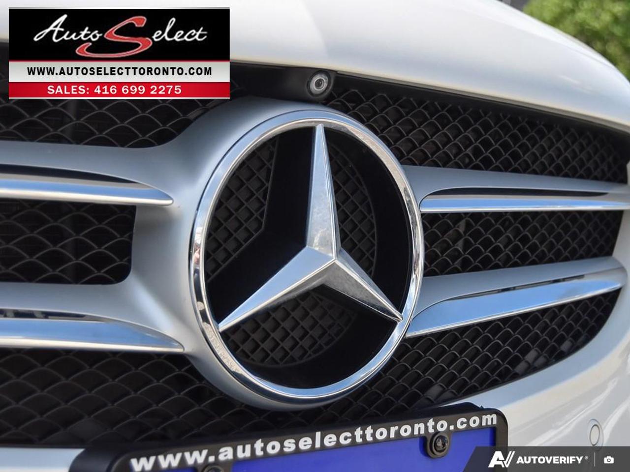 2018 Mercedes-Benz C-Class 4Matic C300 AWD - Technology Pkg - Panoramic Sunroof Photo