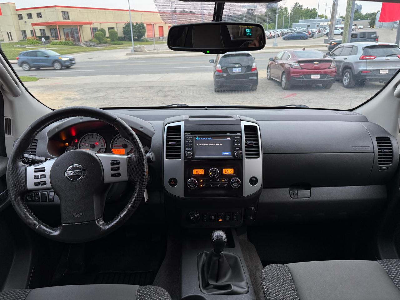 2015 Nissan Frontier MANUAL | PRO-4X | RUSTPROOFED Photo