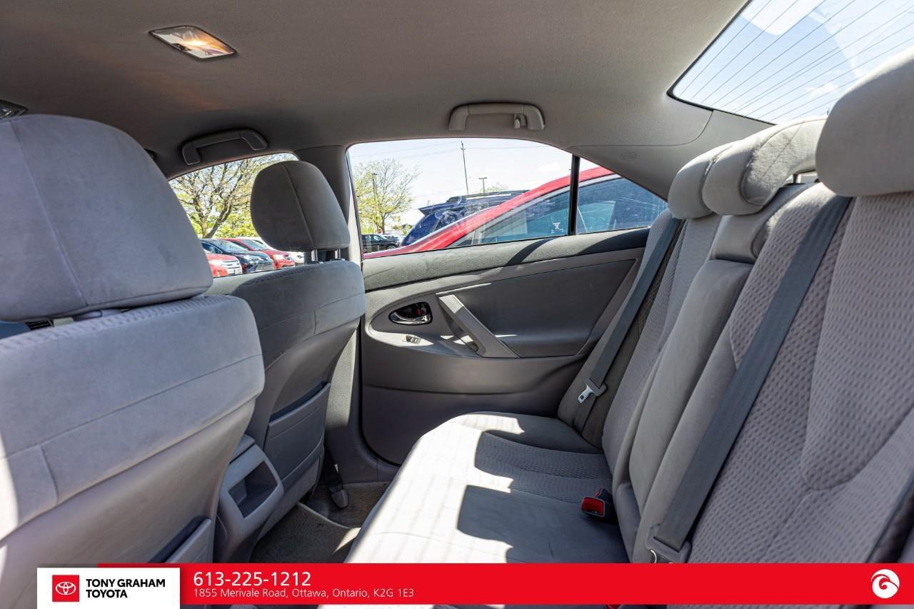 2010 Toyota Camry LE Photo