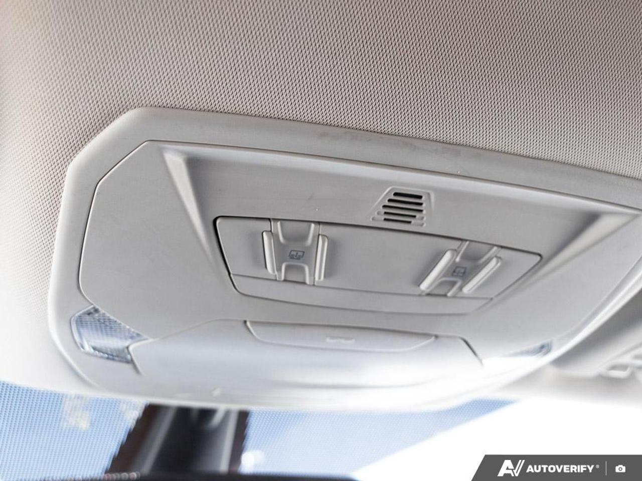 2018 Ford Escape Titanium 400A | NAVIGATION SYSTEM | FRONT DUAL A/C | KEYLES Photo