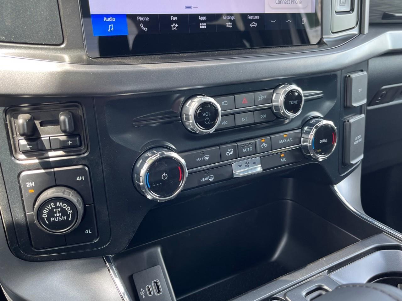 2026 Ford F-150 XLT Photo