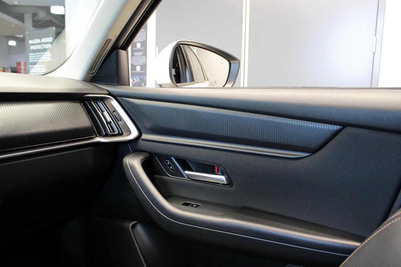 2025 Mazda CX-90 MHEV GS-L HEATED SEATS/STEERING WHEEL - APPLE CARPLAY & ANDROID AUTO - POWER LIFTGATE Photo