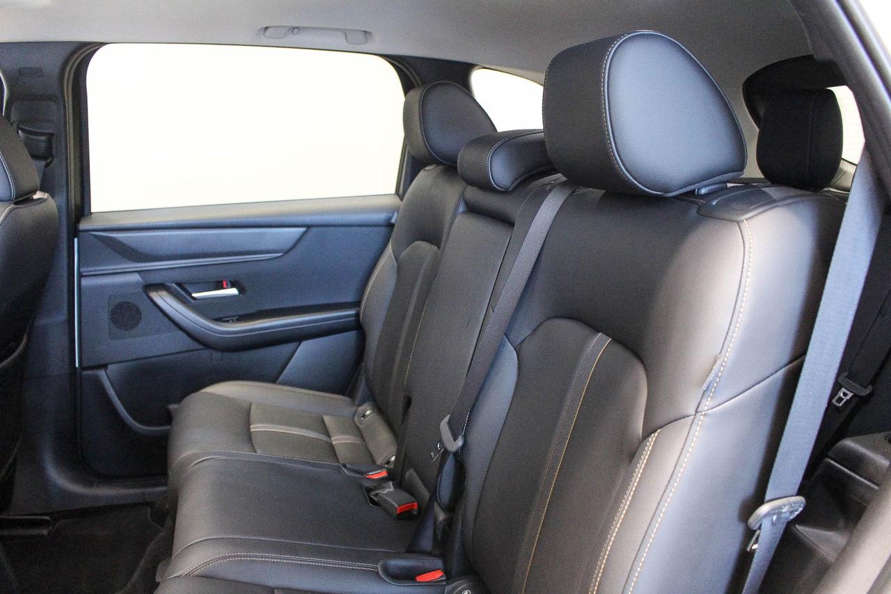 2025 Mazda CX-90 MHEV GS-L HEATED SEATS/STEERING WHEEL - APPLE CARPLAY & ANDROID AUTO - POWER LIFTGATE Photo