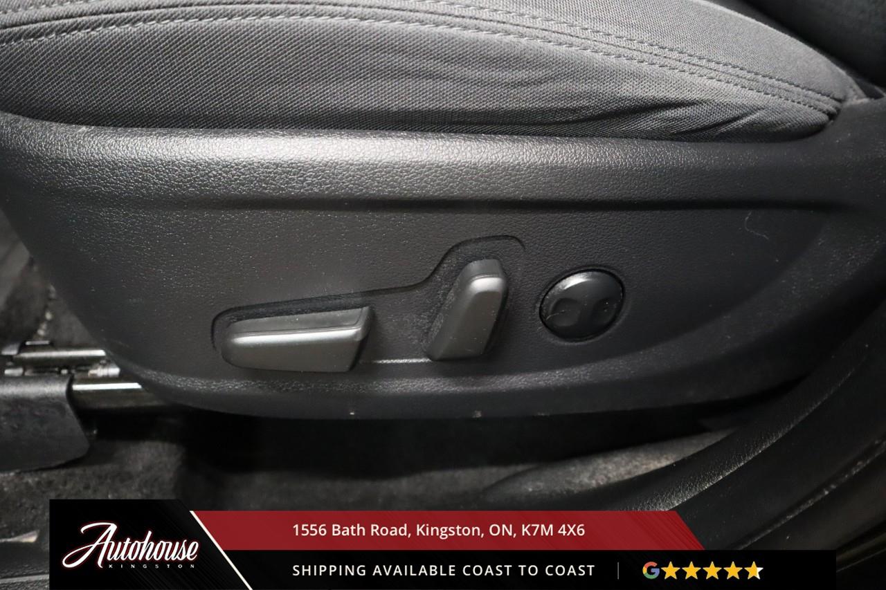 2023 Hyundai Santa Fe Preferred WIRELESS CARPLAY - HEATED WHEEL Photo