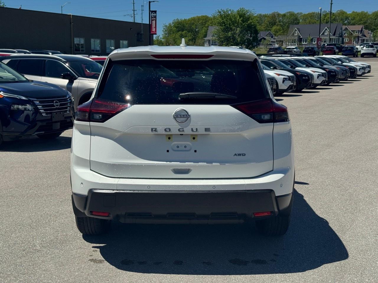 2024 Nissan Rogue AWD S Photo