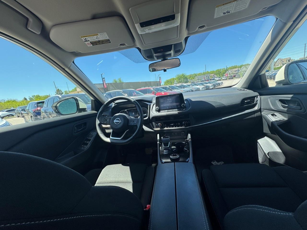 2024 Nissan Rogue AWD S Photo