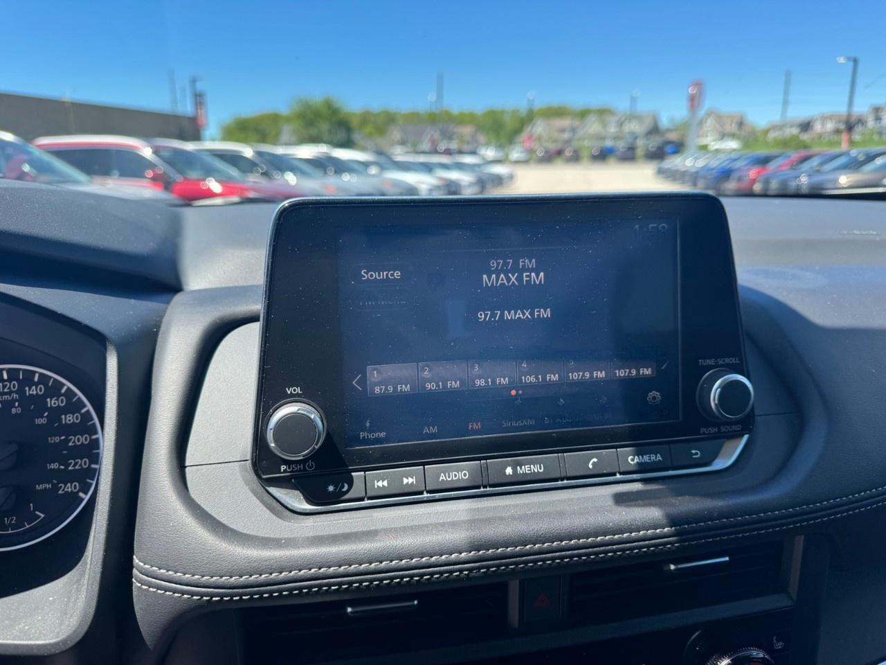 2024 Nissan Rogue AWD S Photo