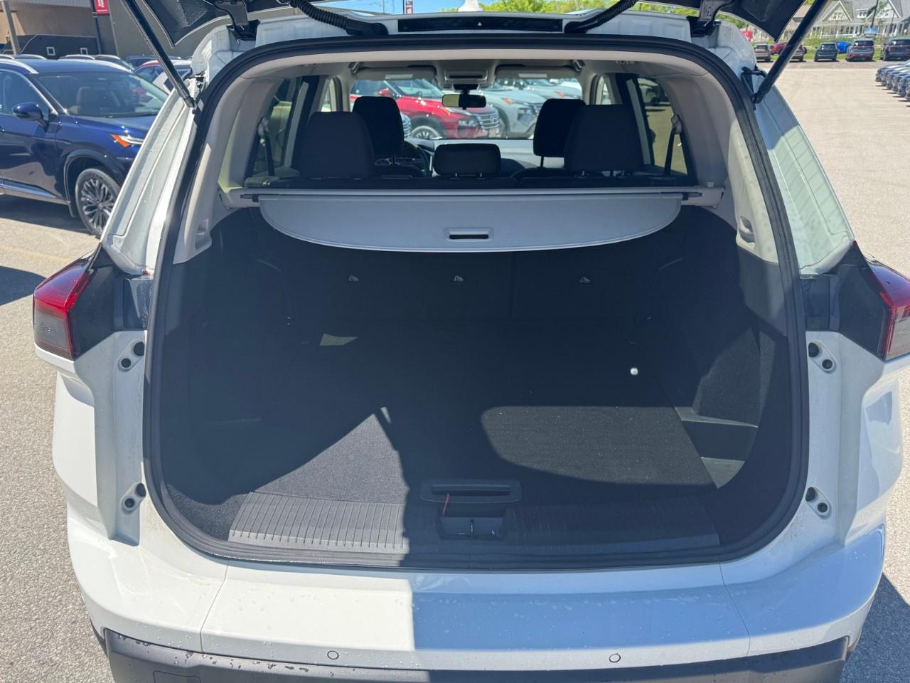 2024 Nissan Rogue AWD S Photo