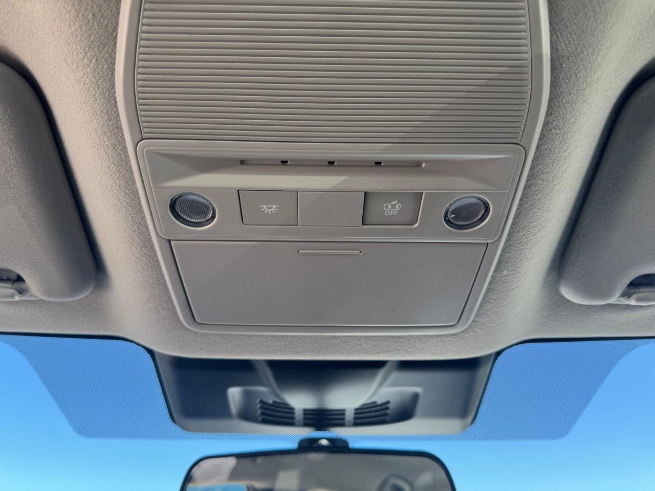2026 Nissan Sentra SV SEDAN Photo