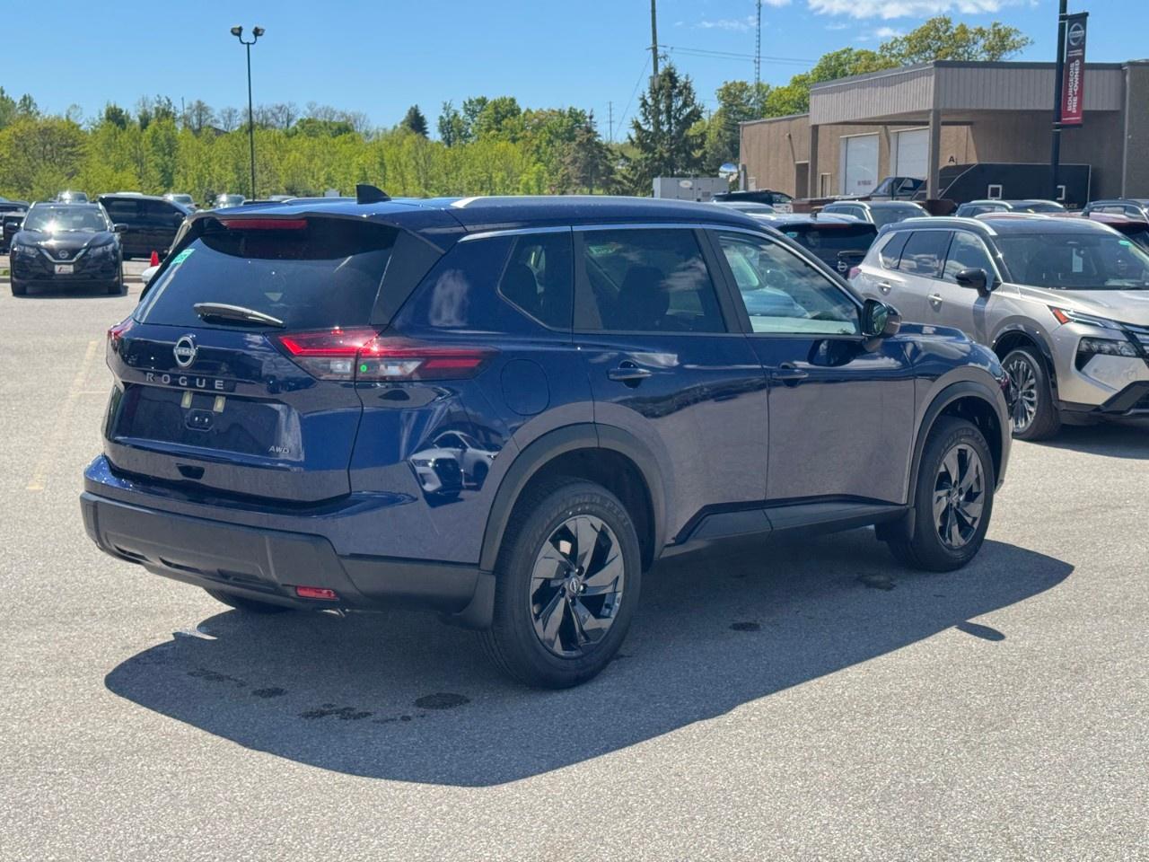 2026 Nissan Rogue AWD SV Moonroof Photo