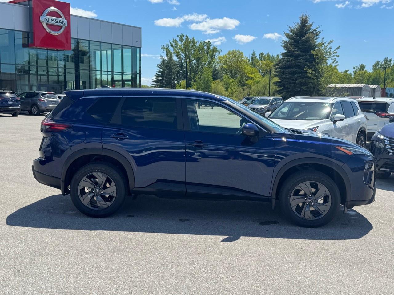 2026 Nissan Rogue AWD SV Moonroof Photo