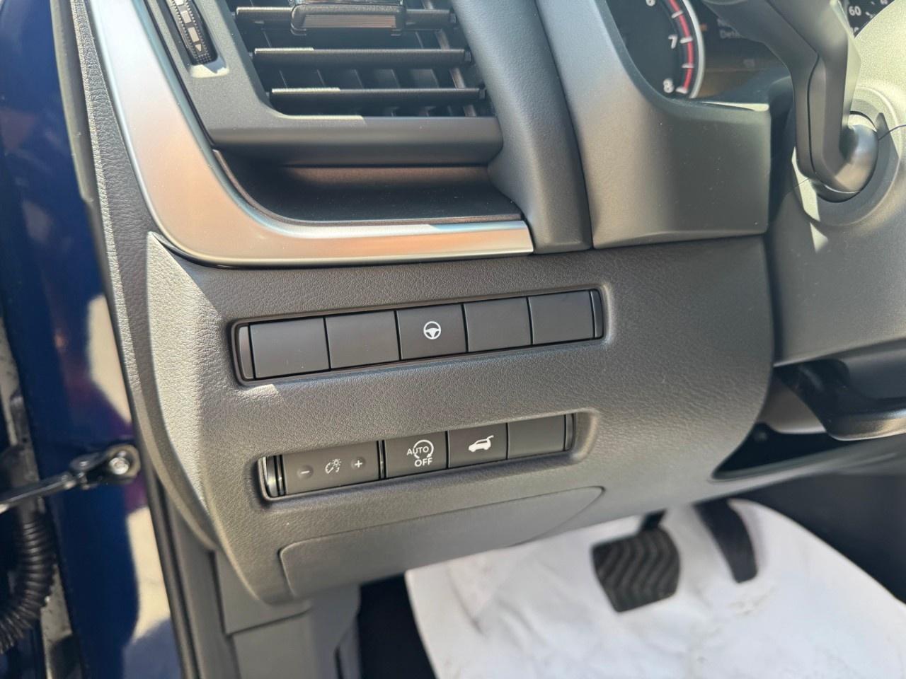 2026 Nissan Rogue AWD SV Moonroof Photo