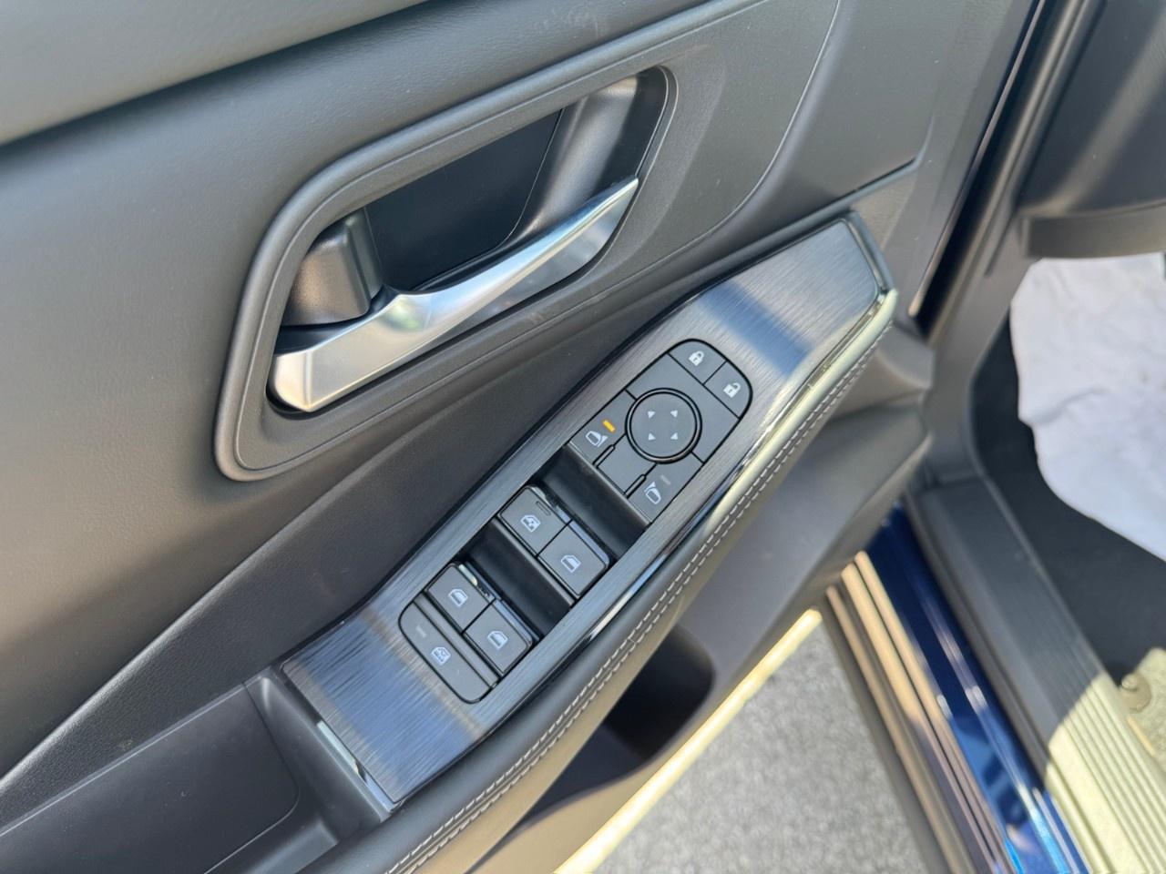 2026 Nissan Rogue AWD SV Moonroof Photo