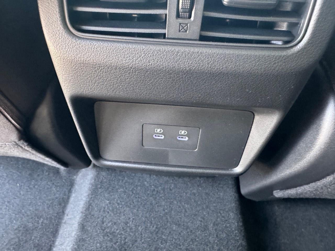 2026 Nissan Rogue AWD SV Moonroof Photo