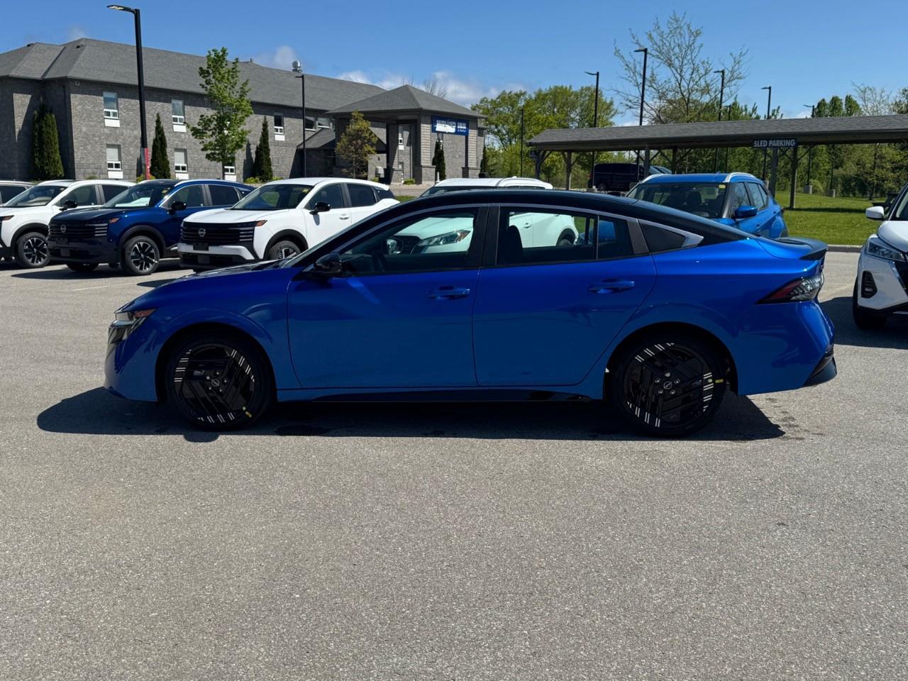 2026 Nissan Sentra SR SEDAN Photo2