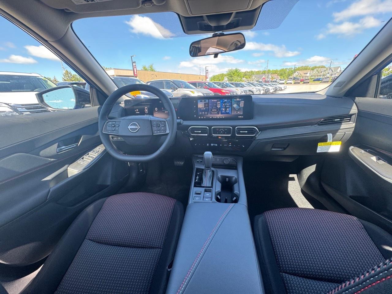 2026 Nissan Sentra SR SEDAN Photo
