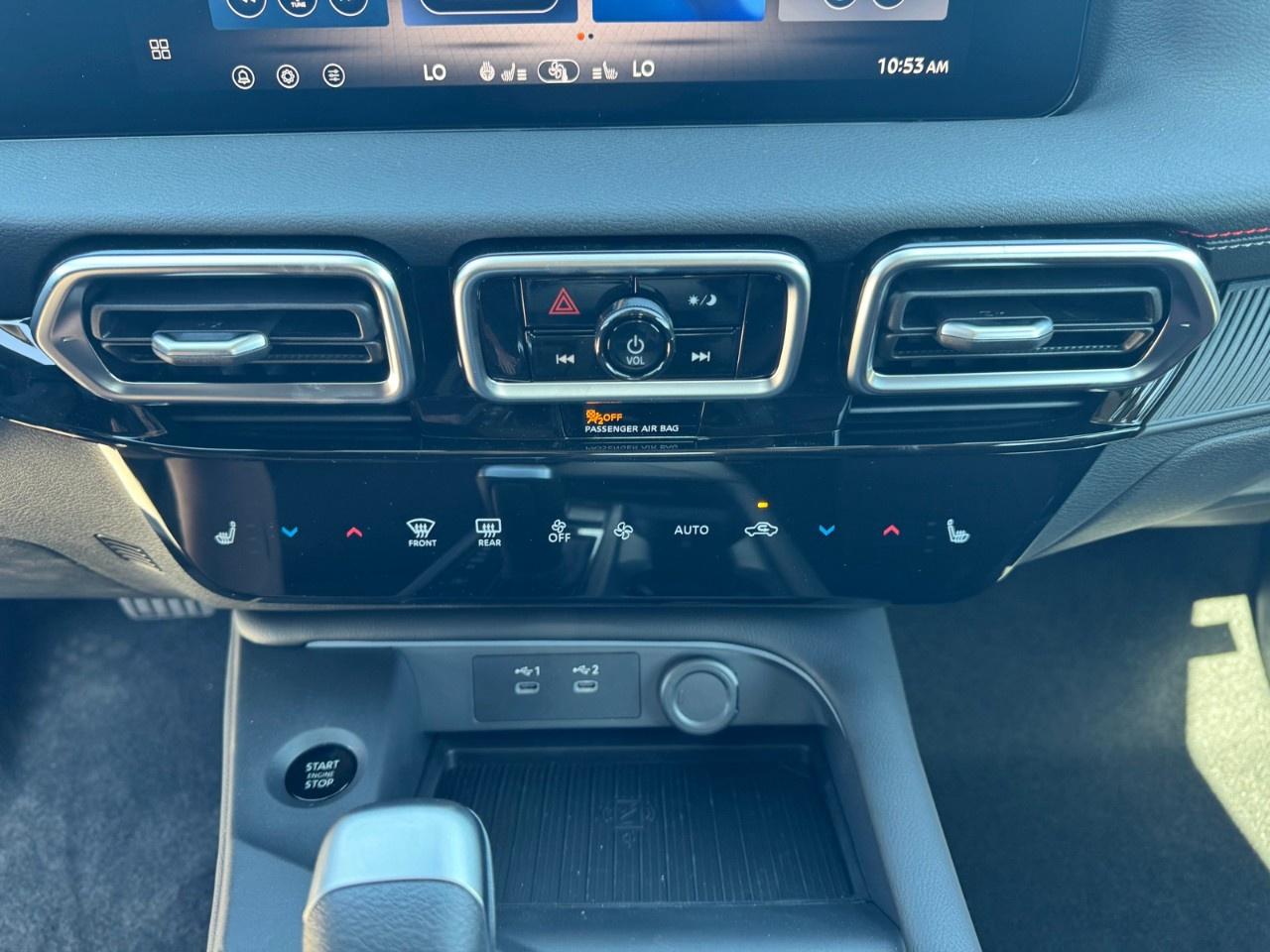 2026 Nissan Sentra SR SEDAN Photo